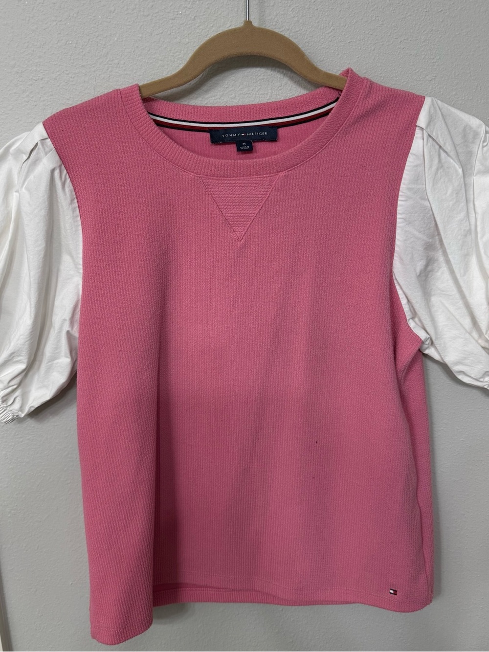 Tommy Hilfiger Women’s Pink/White Colorblock Knit Puff Sleeve Top Size M